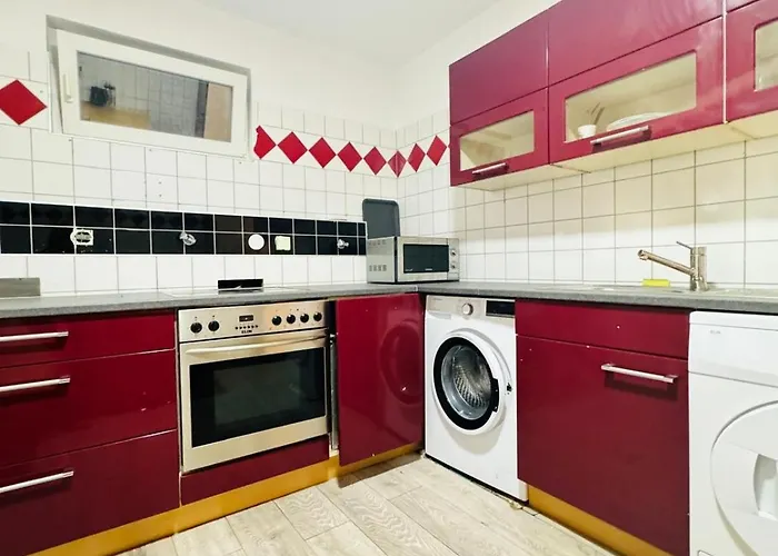 Appartement Private In Elegant Garden With Free Parking Wenen