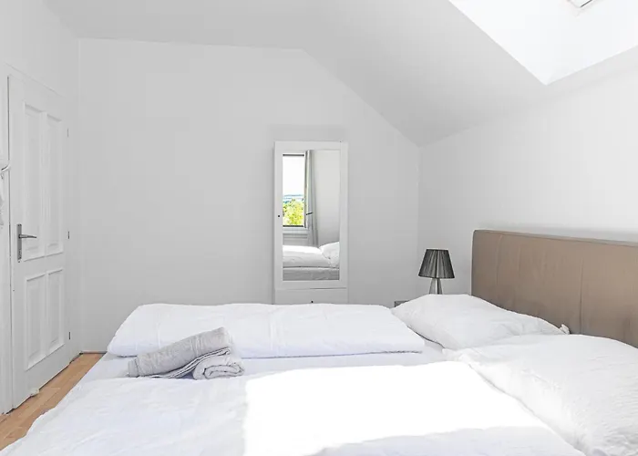 Appartement Private In Elegant Garden With Free Parking Wenen