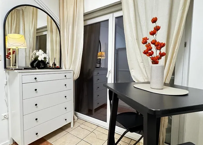 Appartement Private In Elegant Garden With Free Parking *