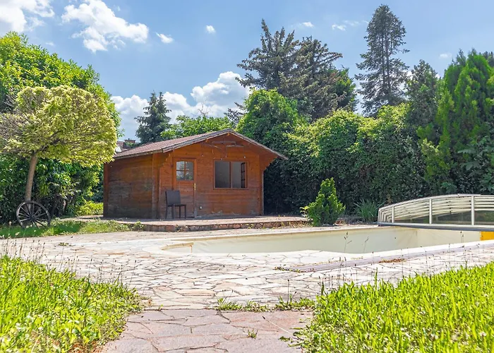 Appartement Private In Elegant Garden With Free Parking *